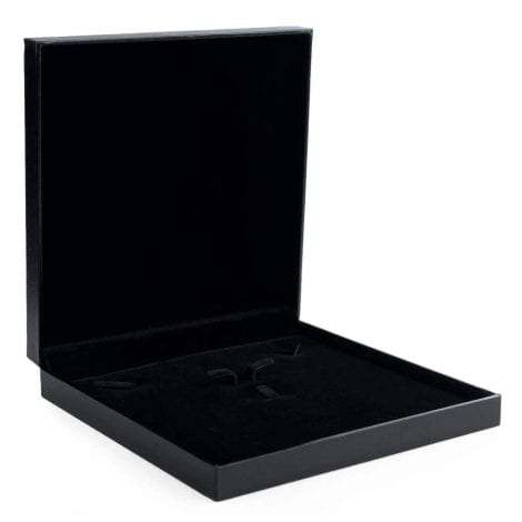 Oirlv’s large black leatherette necklace gift box, perfect for proposing, engagements, and anniversaries.