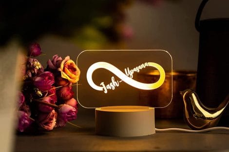 Avighna Personalized Infinity Love Lamp – Create a unique 3D LED night light with couple’s names. (White, Transparent, 1 pack)