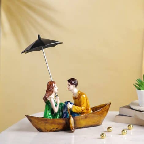 CraftVatika presents a charming boat showpiece symbolizing love, a perfect gift for Valentine’s Day orAnniversary.