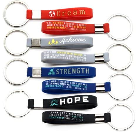 (12-Pack) Motivational Quote Keychains – Dream, Achieve, Strength, Hope – Bundle of 12 Inspirational Rubber Key Rings – Perfect Gifts for Indian Adults.