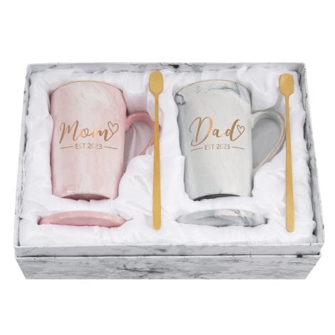 YHRJWN – Mom Dad Est 2023 – Special Mug Set for New Parents – Perfect for Announcements or Gifts.