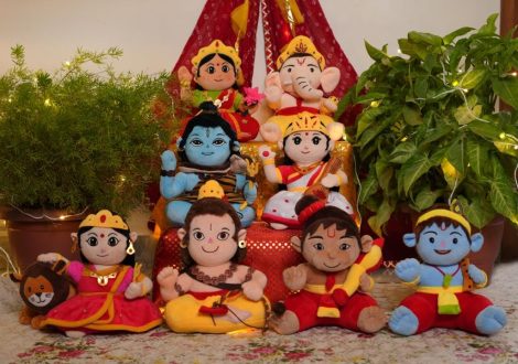 Musical Chanting Gods plush toy pack, featuring Baby Krishna, Hanuman, Ganesha, Rama, Shiva, Durga, Saraswati & Lakshmi. Ideal for infants.