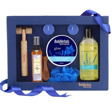 BodyHerbals Lavender Collection Skin Care Gift Set for both genders – Luxurious bath and body care hamper – Beautifully packaged gift box for any occasion – 6-piece set – Perfect for birthdays, Christmas, and special celebrations.