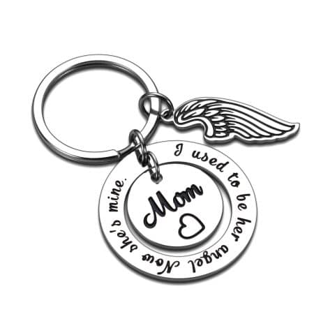 Memorial Keychain for remembering a beloved mother, a heartfelt gift for daughters, sons, and family members.