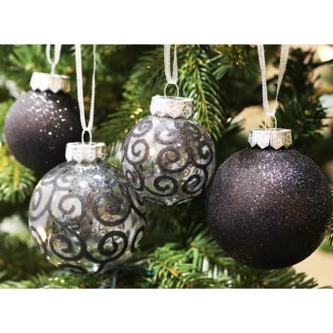 Get ready for an exquisite Christmas with the 2023 Sleetly Black Ornament Set. Perfect for Indian homes.