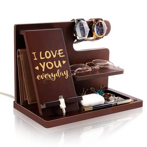 Customizable wooden phone stand for partner; Remind your loved one of your affection every day.