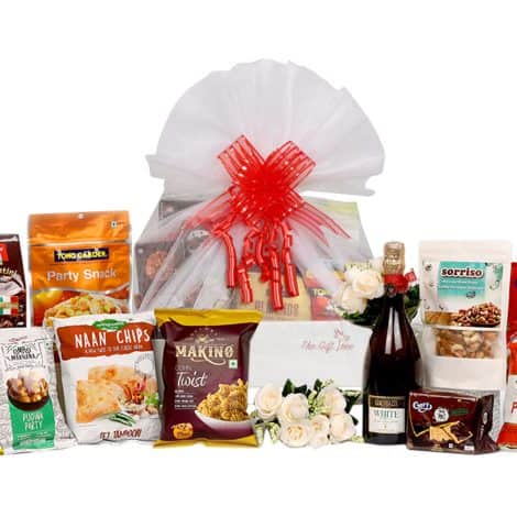 Delightful Treats Hamper: Juice, Dry Fruits, Nuts, and Naan Chips – Perfect for any occasion!