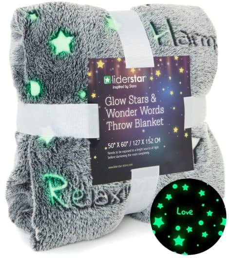 Glow in the Dark “LIDERSTAR” Blanket, Cozy Fleece with Healing Words, Perfect Gift for Indian Kids.