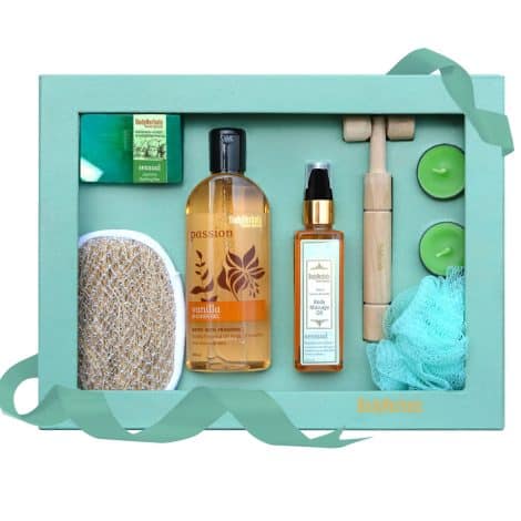 Luxurious BodyHerbals Jasmine and Vanilla skincare set for both genders – Perfect gift for any occasion.