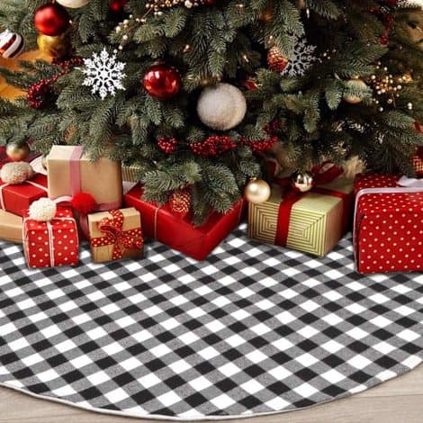 CHICHIC 48-inch Christmas Tree Skirt: Festive Black and White Plaid Buffalo Check Skirt for Indian Christmas celebration!